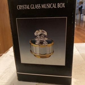 Crystal music box NEW